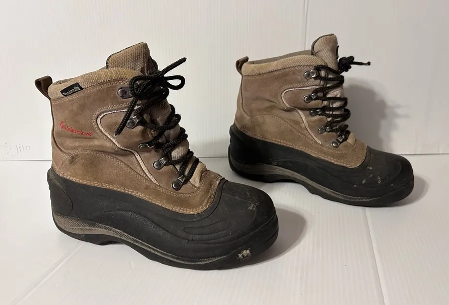 Columbia BL1168-925 water resistant winter snow boots women size 9