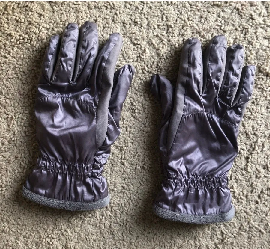 Isotoner touchscreen gloves