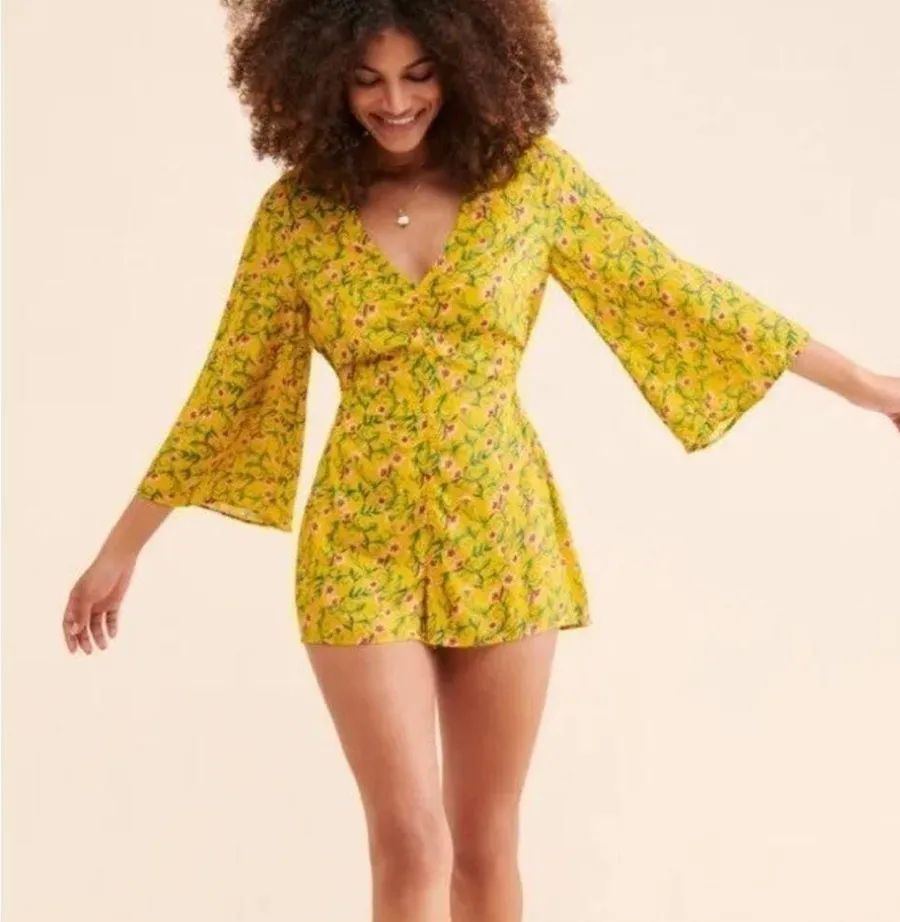 Anthropologie Magnolia Romper One Piece Long Sleeve Shorts Yellow Floral Size L