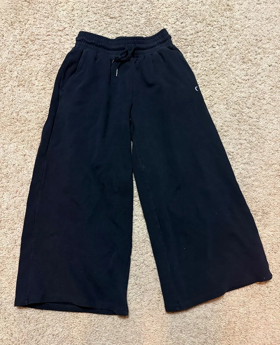 Zyia Jogger Retreat Wide Leg High Rise Athleisure Lounge
Y2K Comfort Medium Black