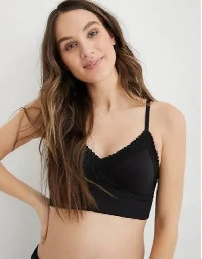 Aerie Sunnie Blossom Lace Padded Triangle Bralette
True Black Size Small