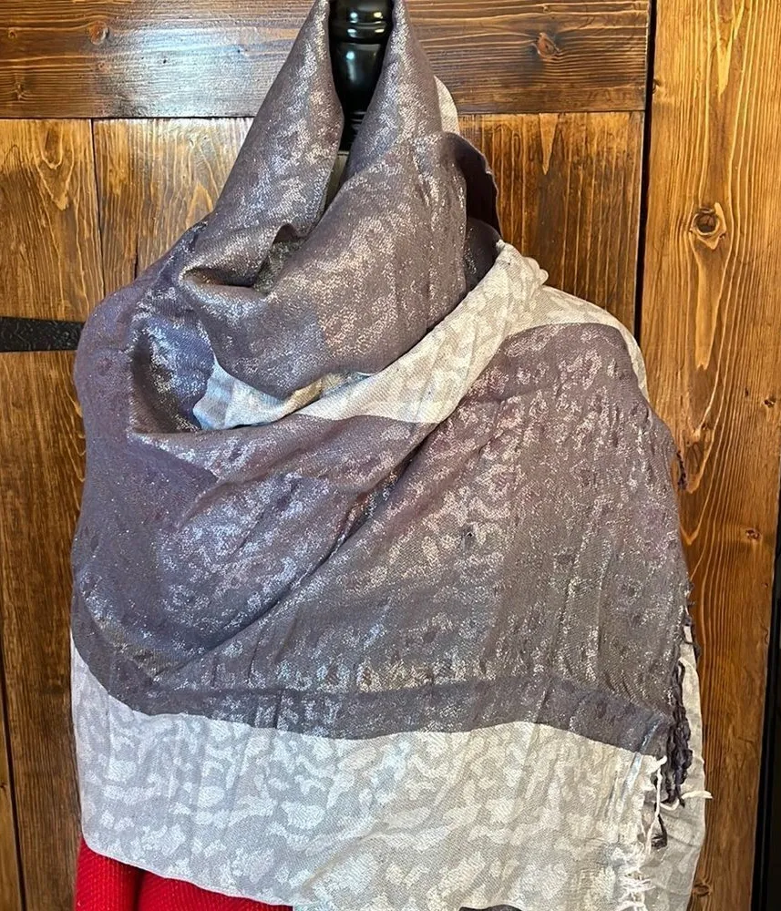 💕Gray and silver Jacquard scarf Silver