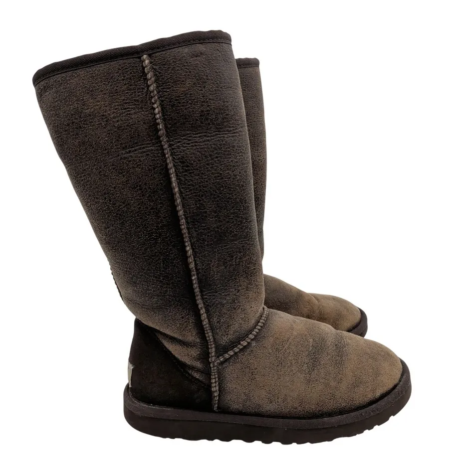 UGG Classic Tall Bomber 5804 Sheepskin Lined Winter Boots Women Size 7 Brown