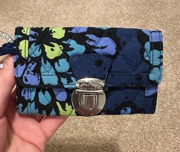 NWT Vera Bradley Quick Swipe ID Indigo Pop