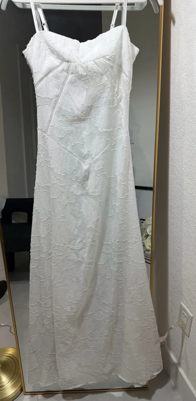 NWT! Freestyle White Embroidered Wedding Long floral Mesh Dress
