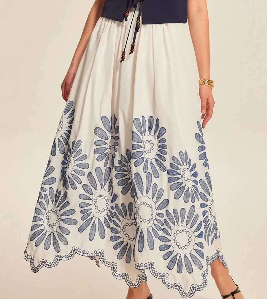 Commense Embroidered Scalloped Hem Skirt size small White