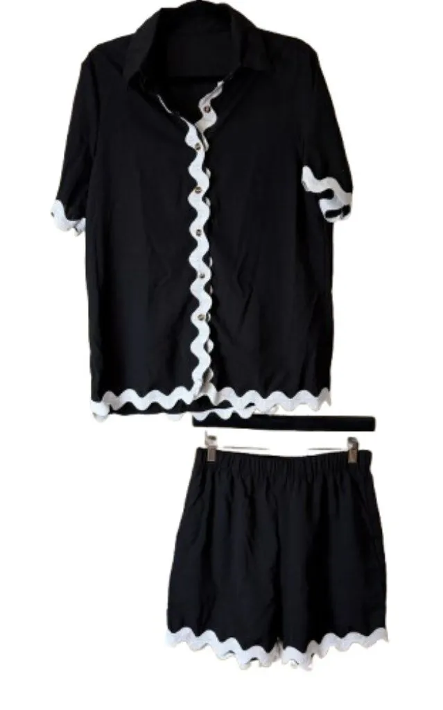 Boutique 2 Piece Rick Rack Beach Coverup Set Shorts Shirt Size Small / Medium Black