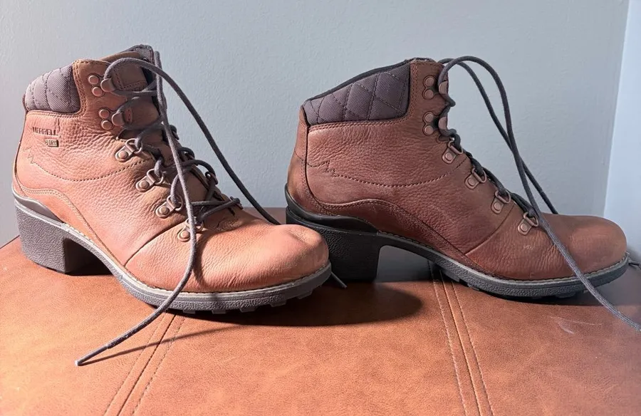 Merrell Chateau Mid Lace Waterproof Leather Boots | Size 10.5