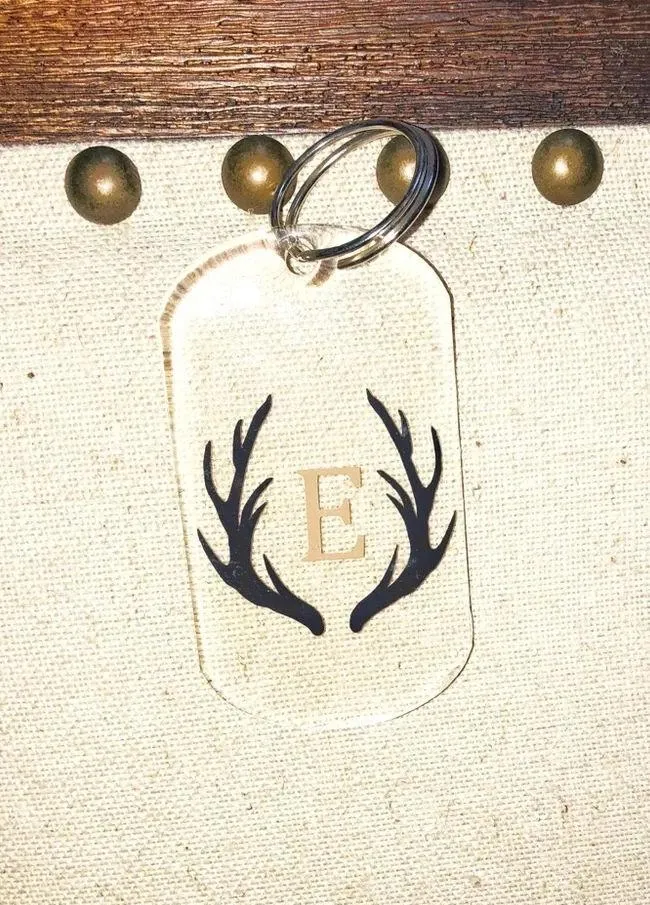 E monogrammed southern deer antler keychain