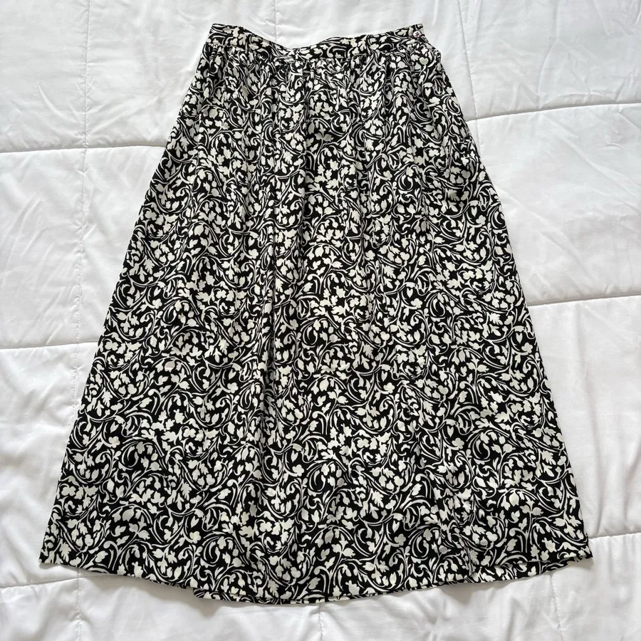 Vintage 80s Maxi Skirt Womens 12 Floral Fairy Whimsy Hippie Gypsy Y2K Feminine Black