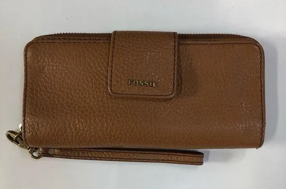 Fossil Madison Zip Clutch