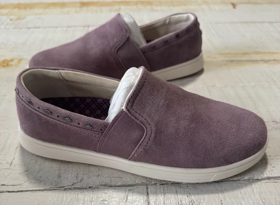Spenco Santa Barbara Rivet NEW size 5.5 Elderberry Suede Sip On Loafer Sneaker Purple