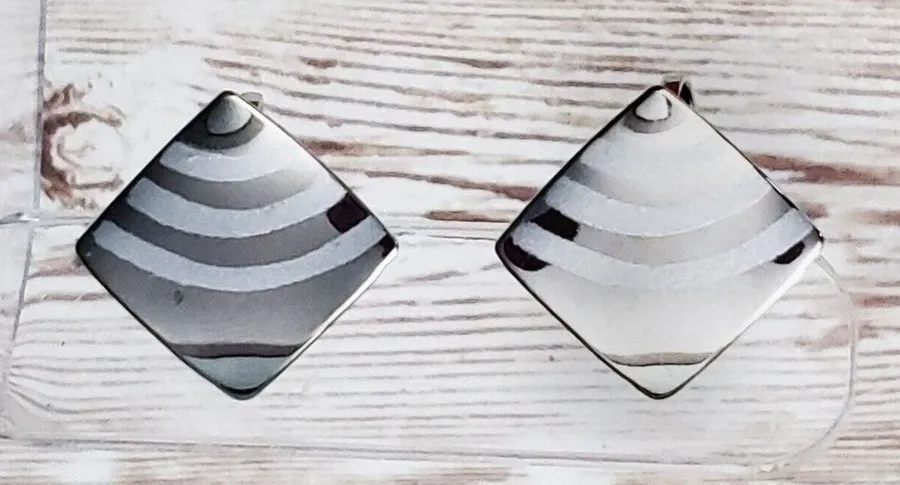 Vintage Clip On Earrings