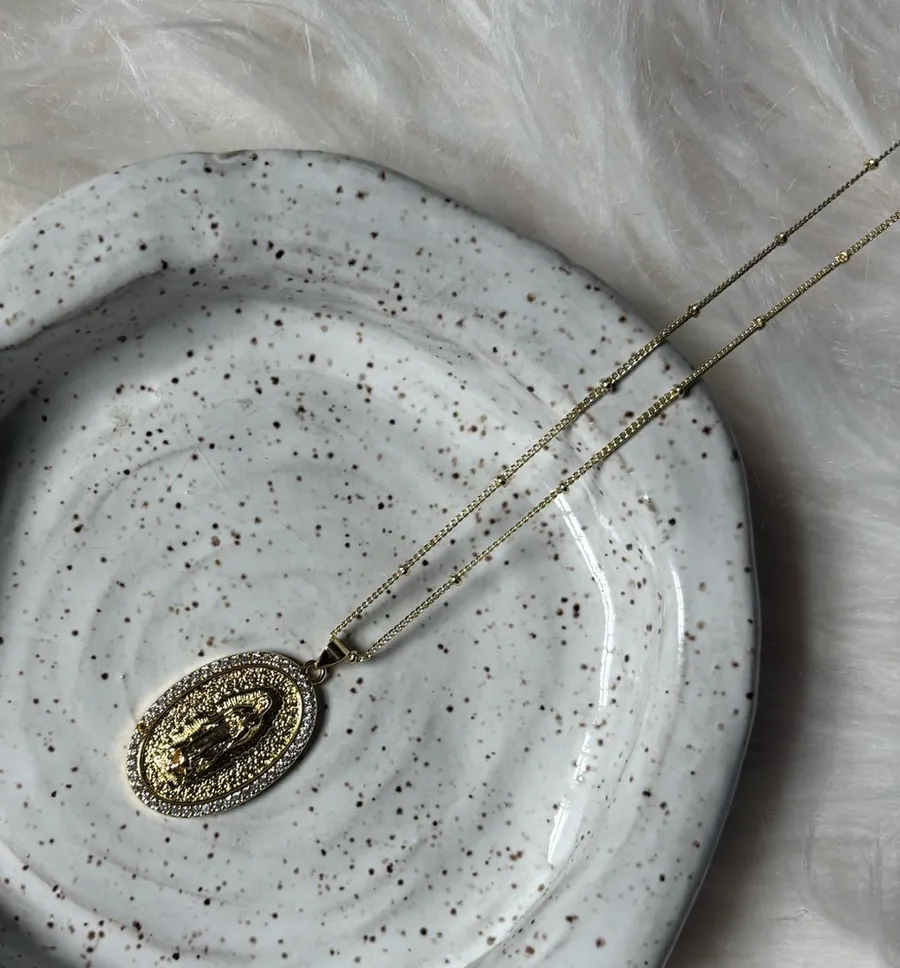 18k Gold Rosemary pendant necklace