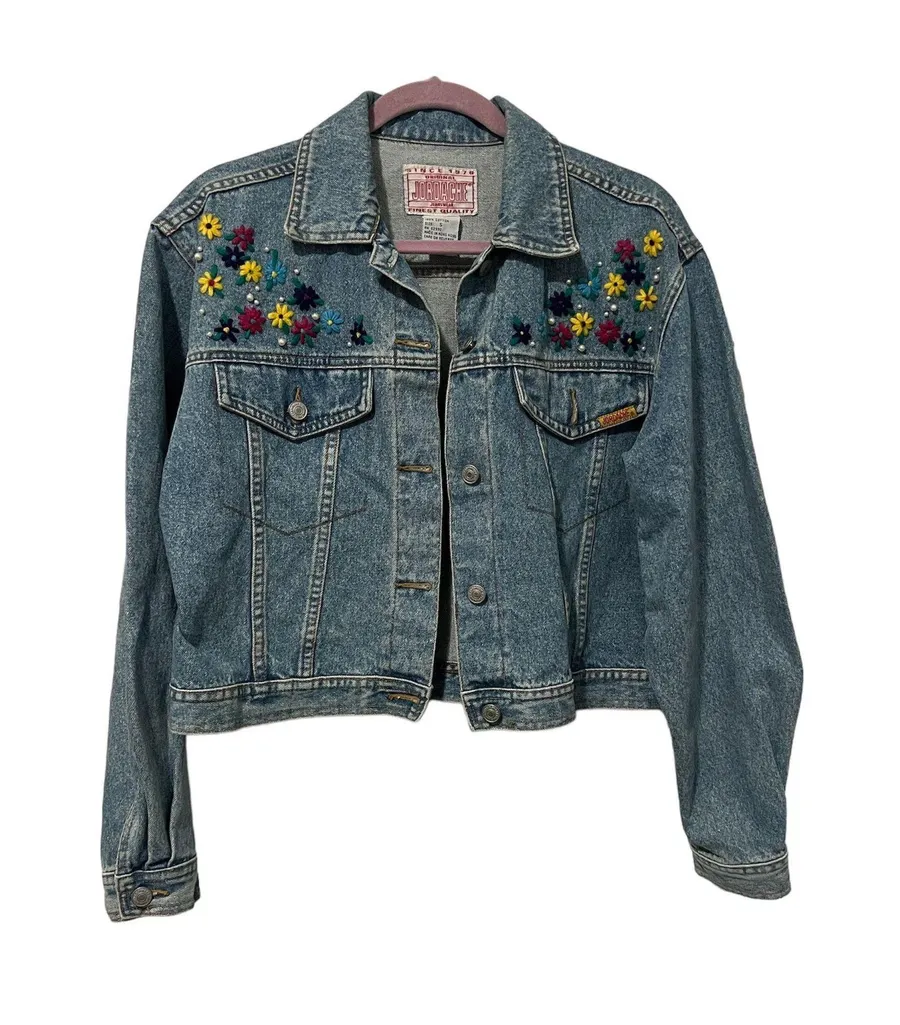 VTG 90’s Floral Embroidered Jean Jacket (Size S)