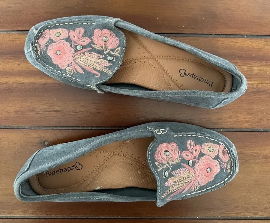 BareTraps Otella Suede Embroidered Women's Shoe Size 8 #771