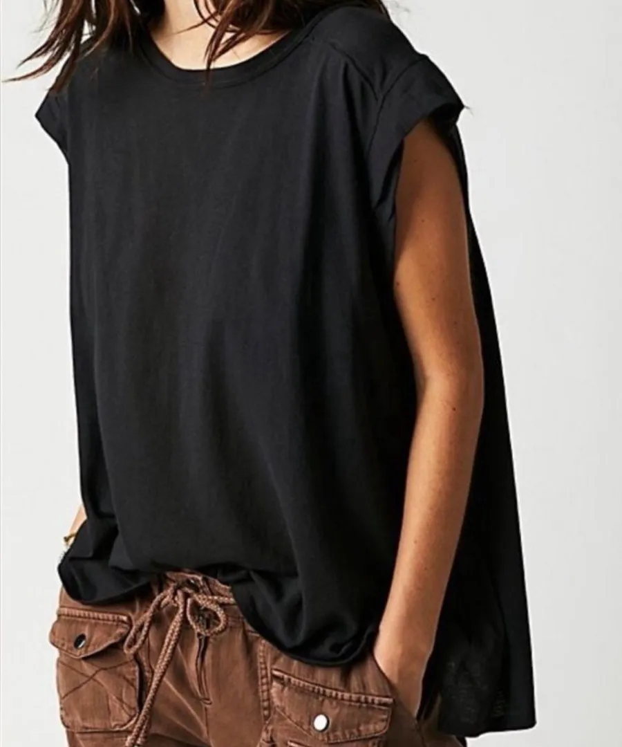 Naomi Tee XL