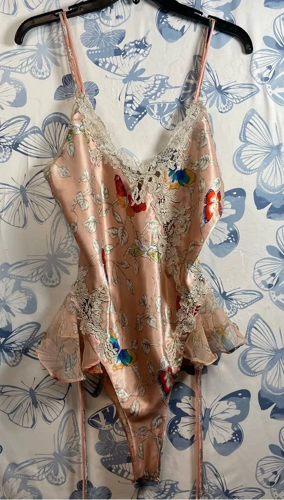 Victoria’s Secret Floral Lace Trim Bodysuit Sz M