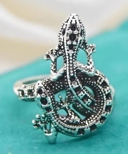 Silver Gecko Ring