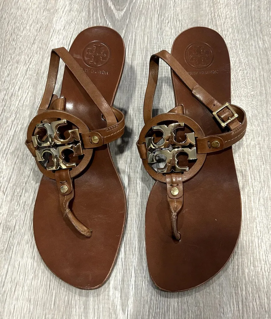 Tory Burch Holly Gold Logo Brown Kitten Heels Size 10