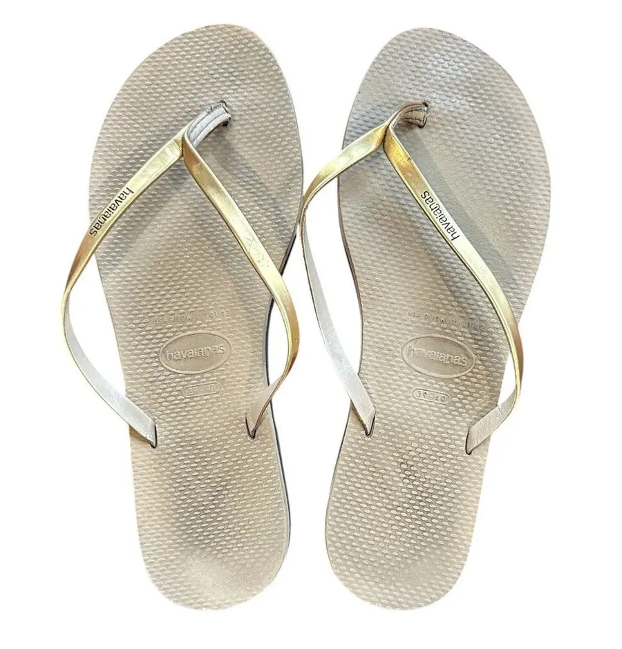HAVAIANAS Metallic Gold and tan Flip FLops Thongs Flats Size 9/10W