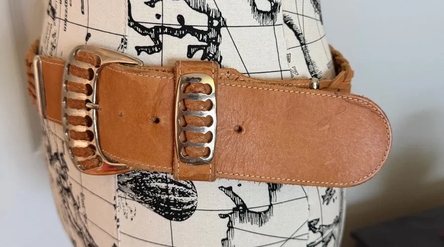 vintage boho leather belt tan braided interwoven silver metal buckle western Brown