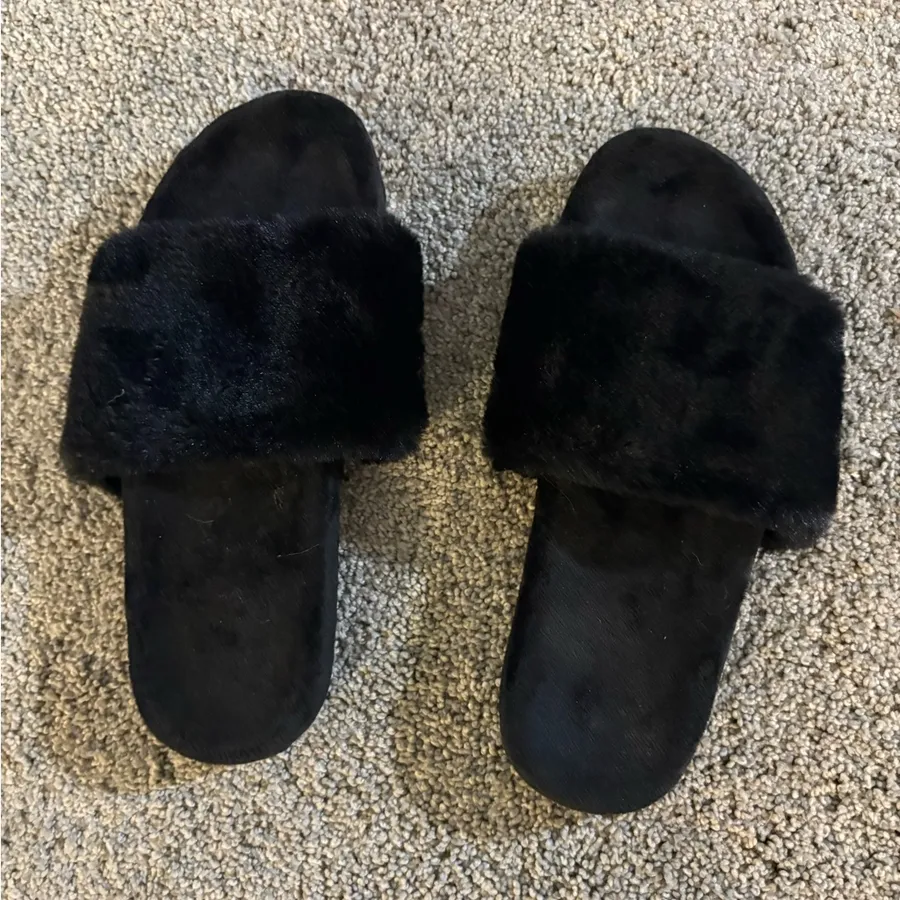 Women's Black Furry Slide Sandals Slippers Size 7