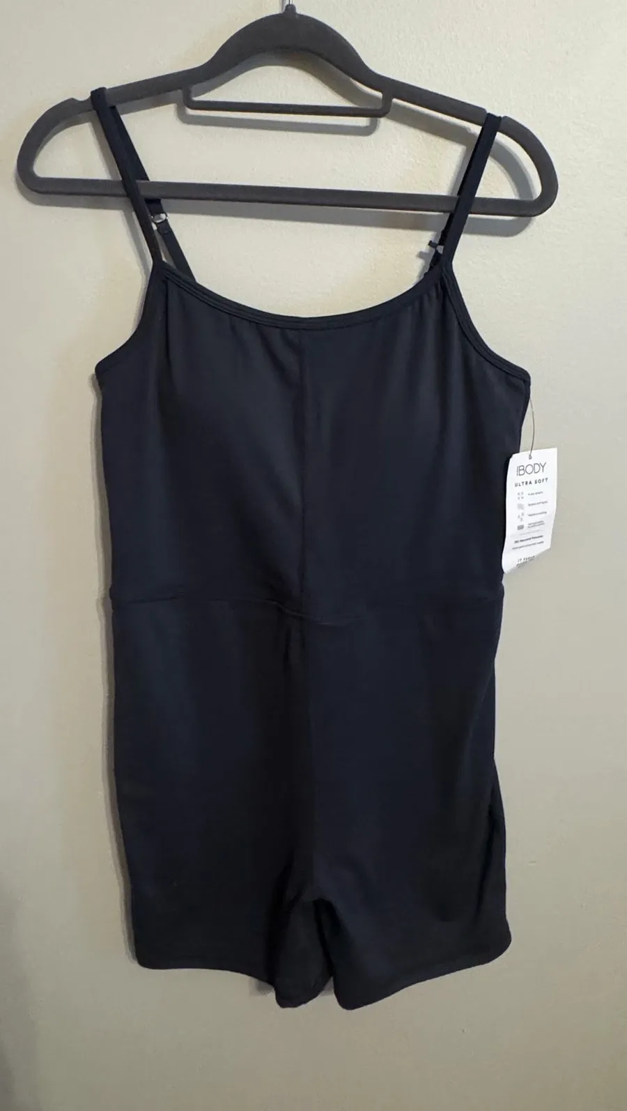 Cotton on (BODY) ultra soft shoestring onesie