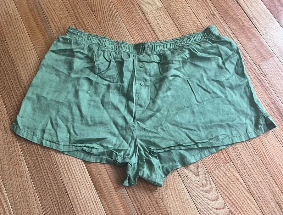 PINK Victoria’s Secret Green Satin Sleep Shorts Medium Lounge Pajama Minimalist