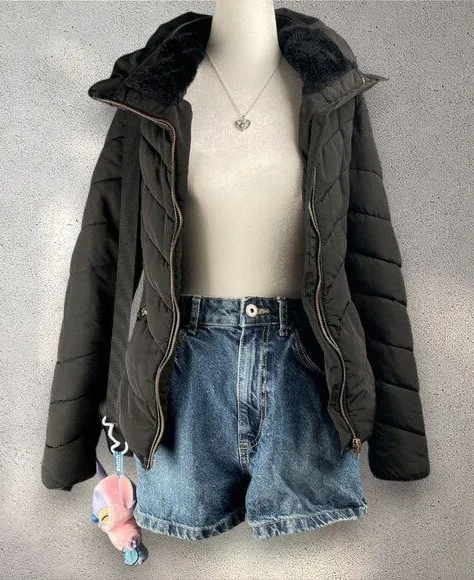 Zara Basic Puffer Jacket Women’s Small Black Hooded Quilted Winter Y2K Outerwear