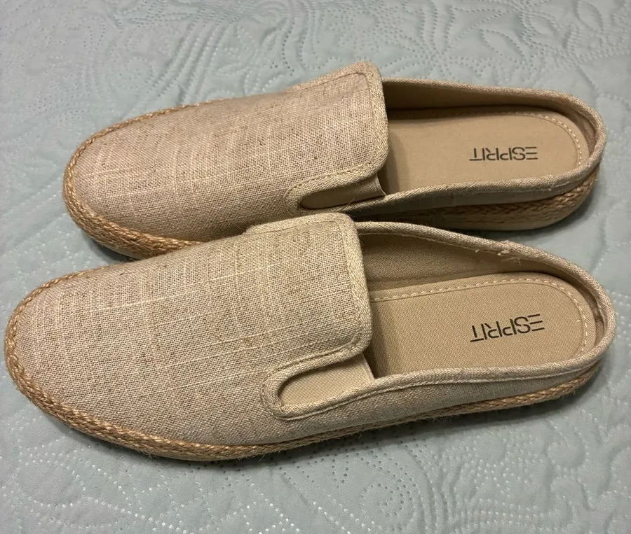 Esprit Women’s Beige Slip-On Espadrille Mules 8.5 NWT