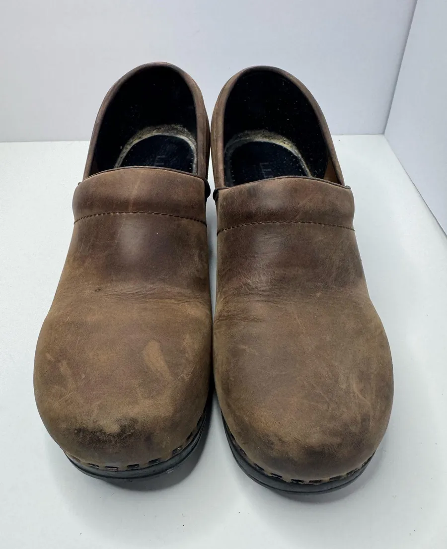 L.L. Bean Brown Leather Clogs Size EU39/US8-8.5
