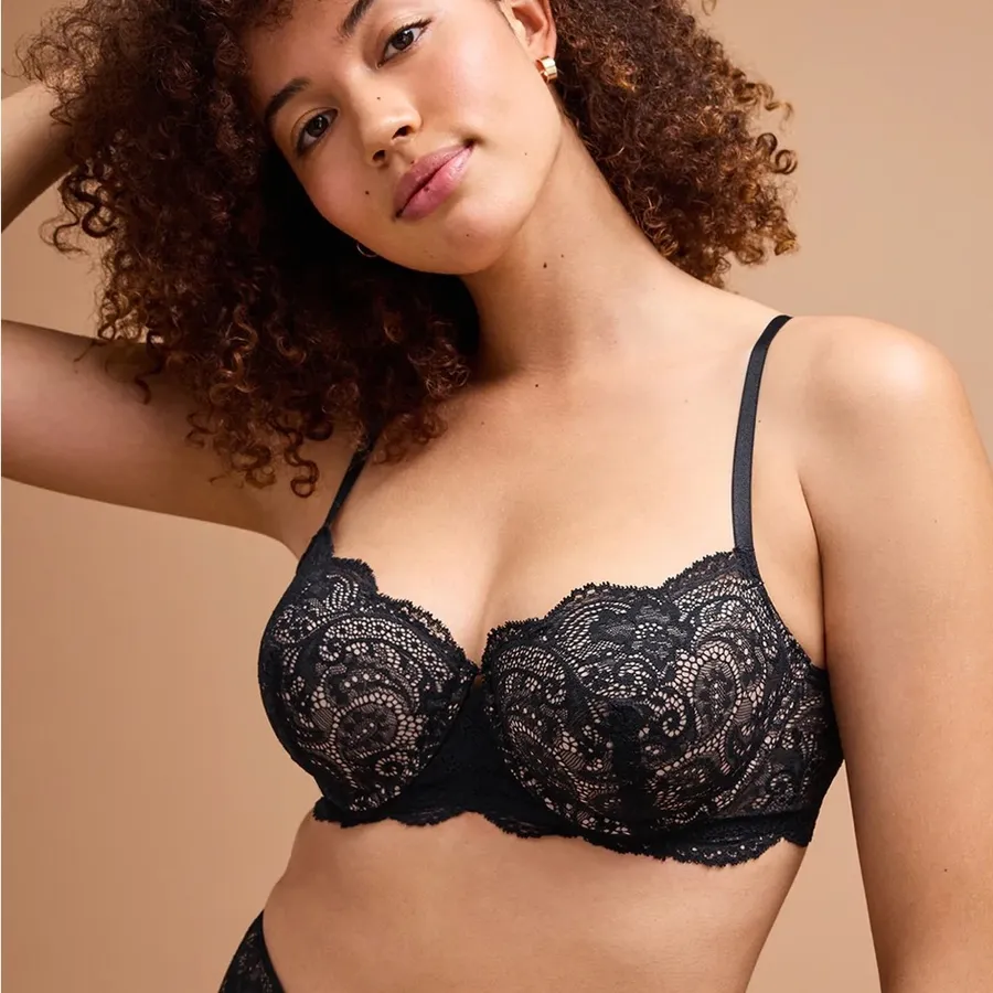 - New 🖤Third Love Lace Balconette Bra cobalt blue