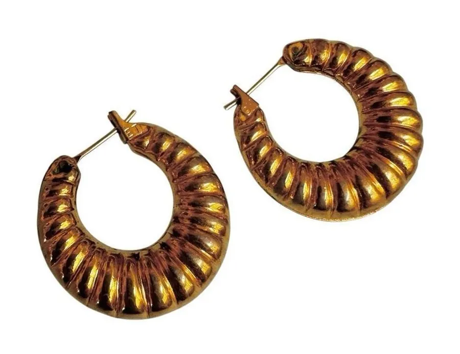Monet vintage gold tone hoop earrings