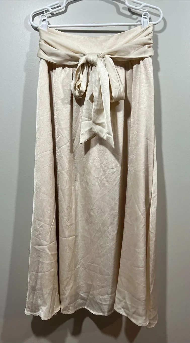 Gloeria Soft Cream Maxi Skirt with Waist Tie Size Small