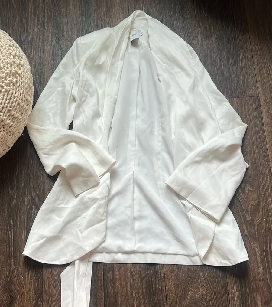 ROBERTA BLAZER