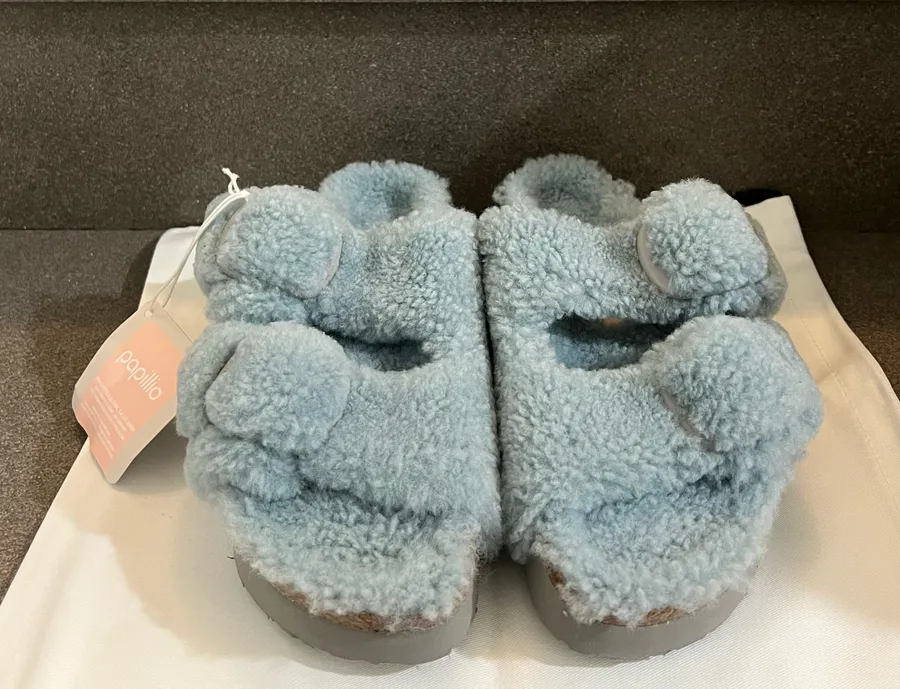 Papillio Birkenstock ⚡️ Arizona Big Buckle Shearling Sandals in Blue, Size 38, NWT