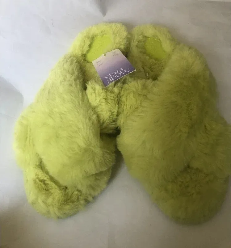 Stars Above women’s Slippers size XL 11/12