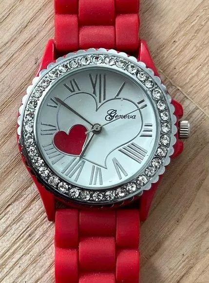 Fashion Watch Geneva Brand Red