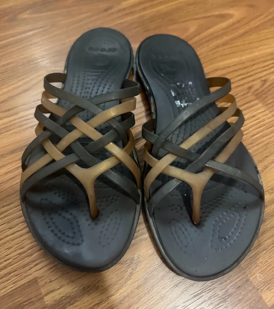 Crocs Huarache Strappy Comfort Outdoor Water Flat sandals 7.