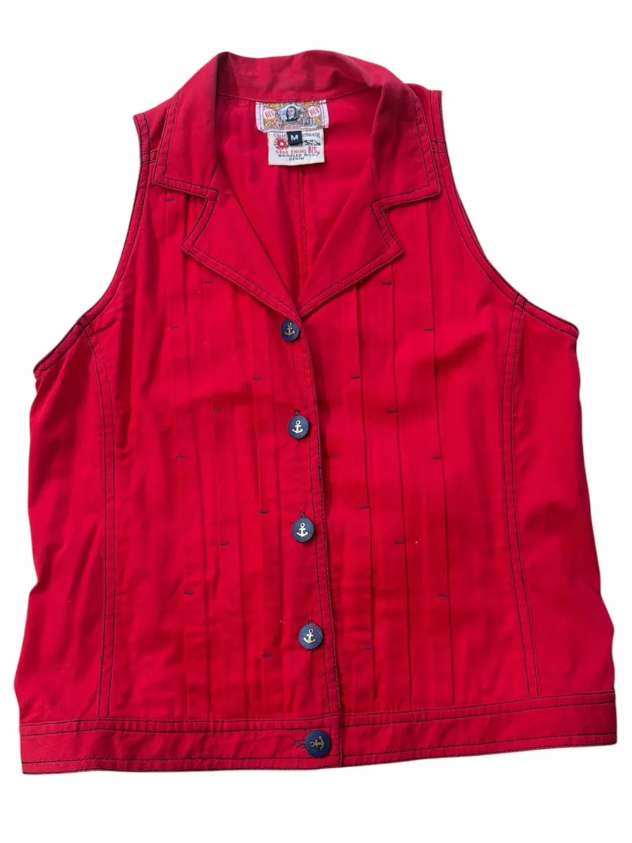Gene Ewing Bis Red Sleeveless Button