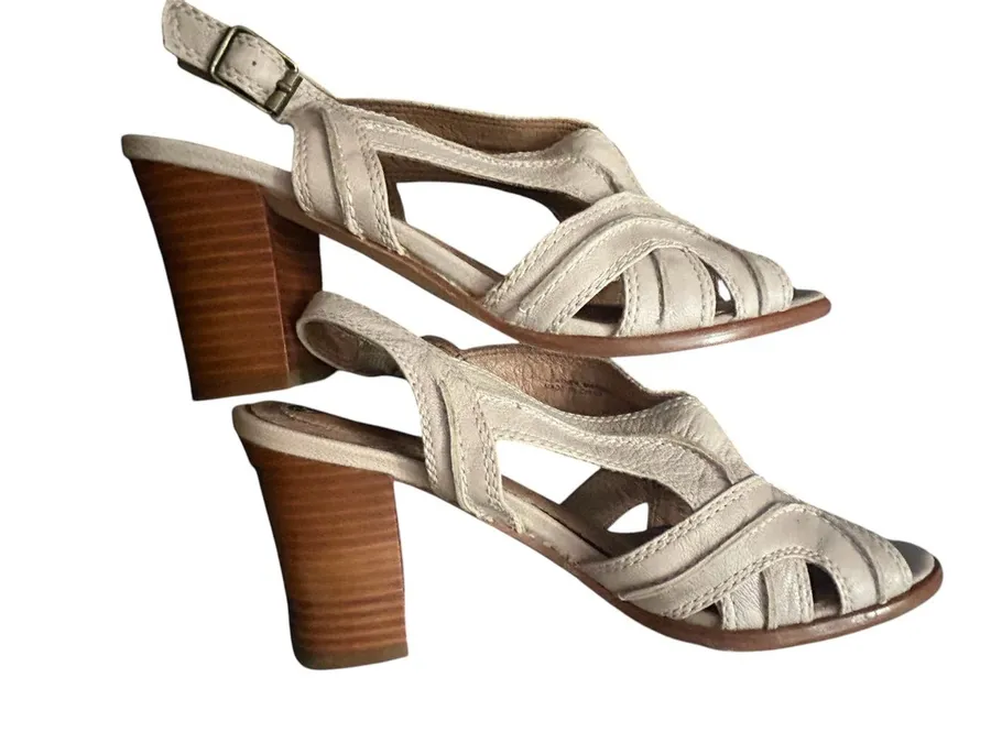 Corso como Cream Leather Strappy Block Heel Sandals