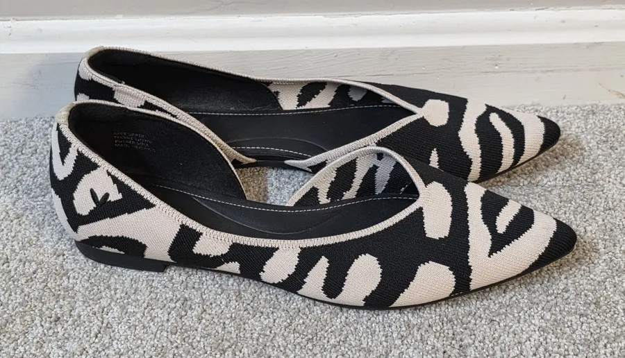 Vivaia Melia 2.0 Pointed Toe V