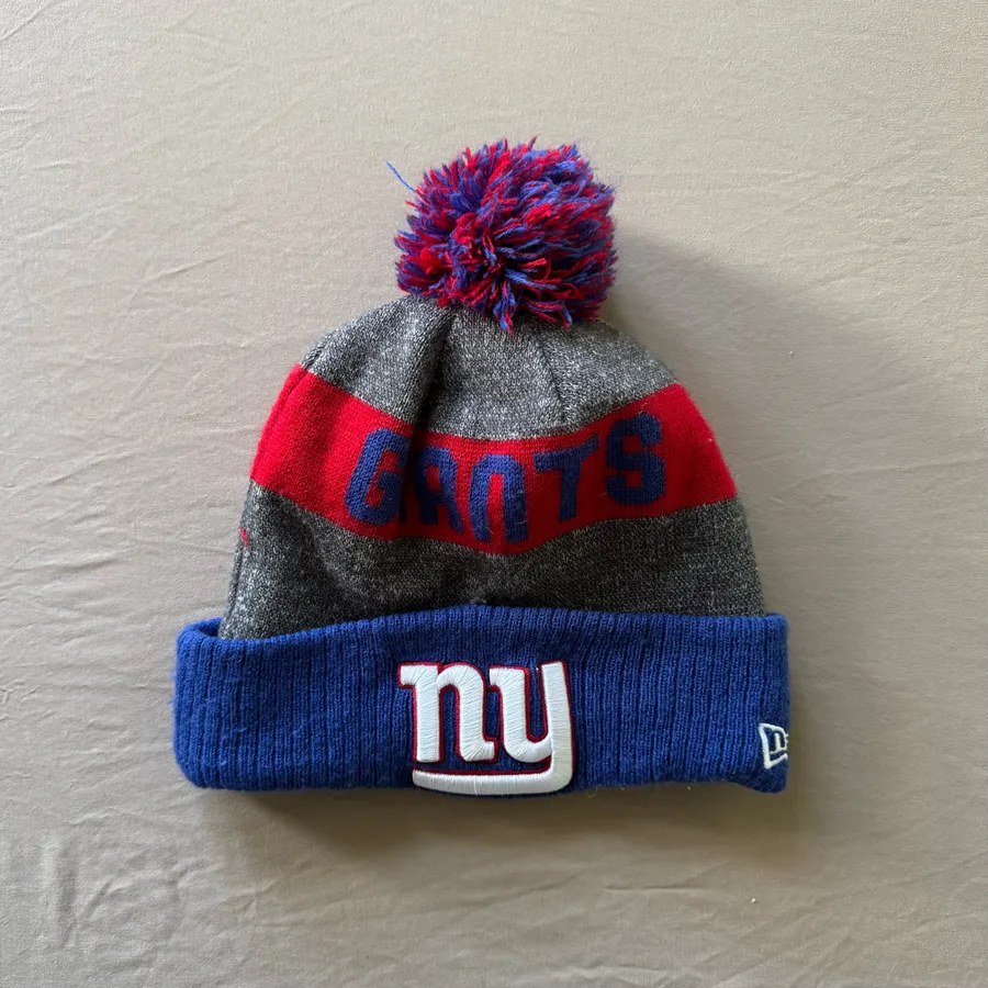 New Era New York Giants Cuffed Knit Pom Pom Beanie