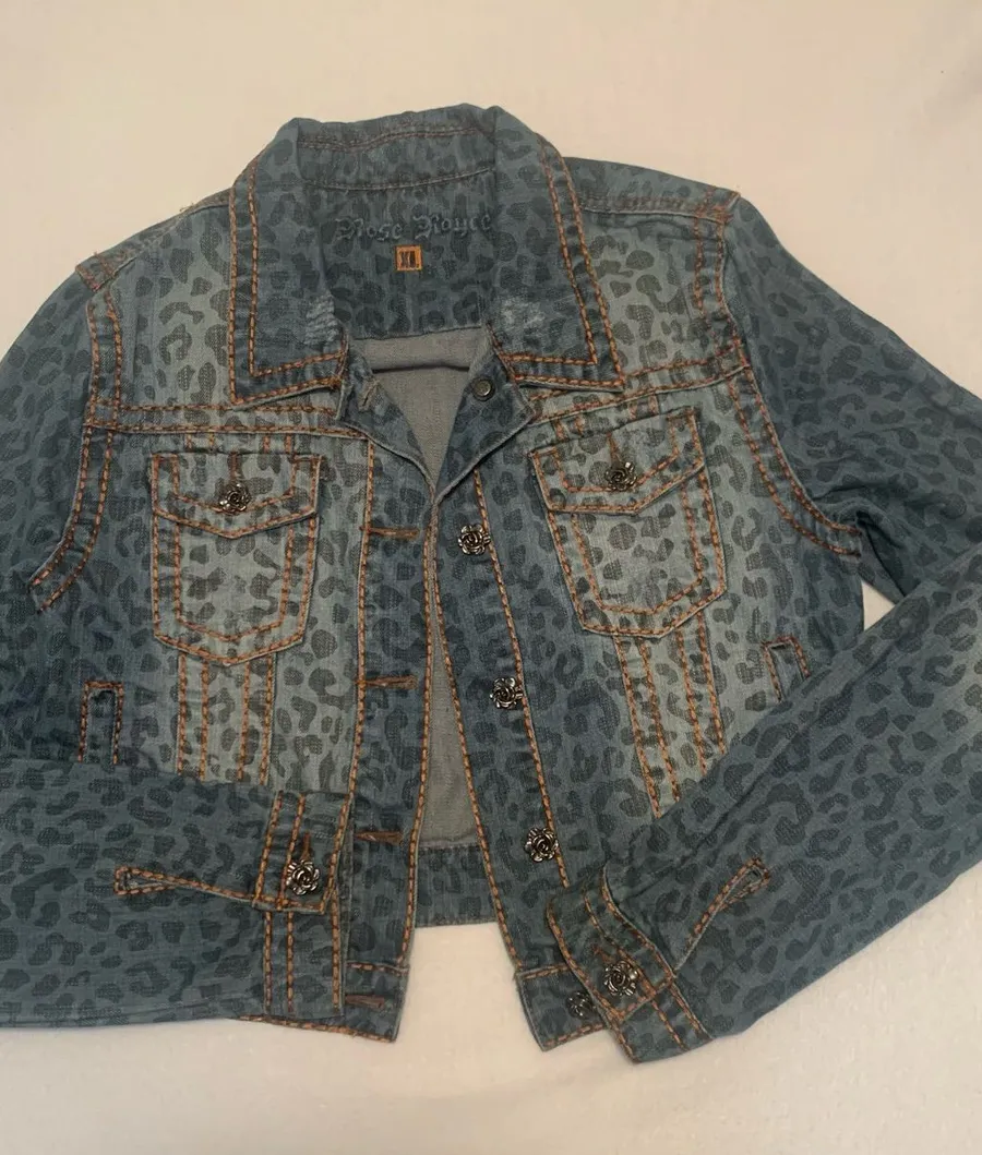 Rose Royce leopard print cropped denim jacket Ladies Sz Medium Blue