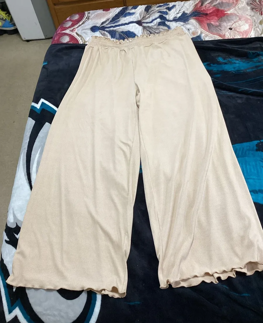 Women’s Wide-Leg Cream dress Pants