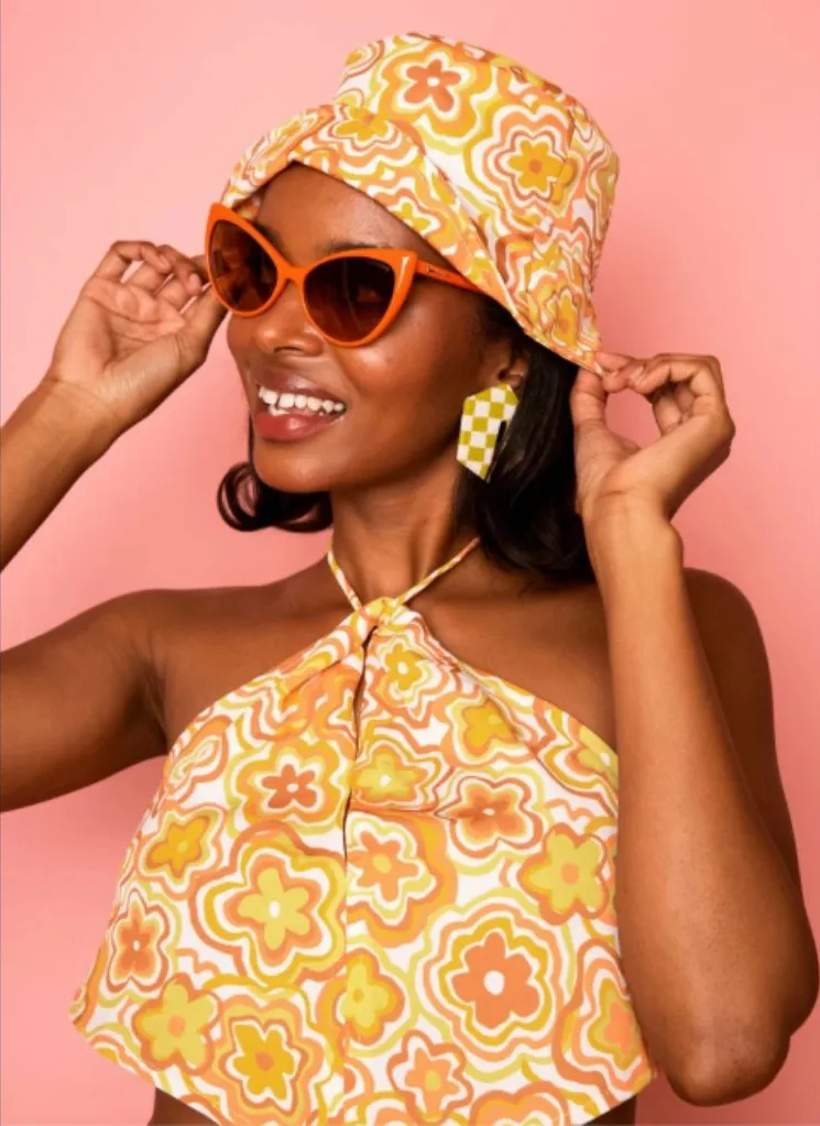 Dazey LA Dazey Daisy Floral Graphic Print Bucket Hat