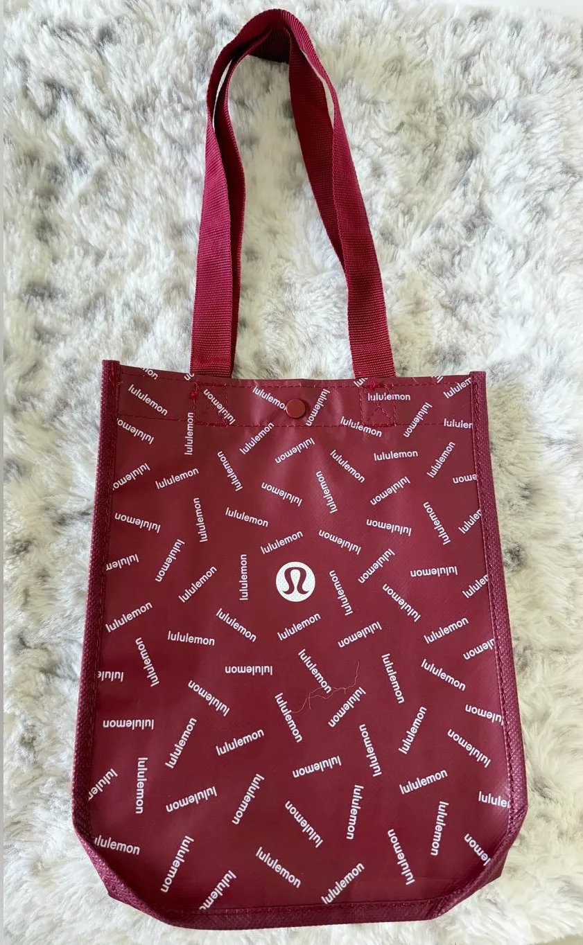 Lululemon Burgundy Reusable Shopper Tote Bag
Holiday Limited Edition Small Logo