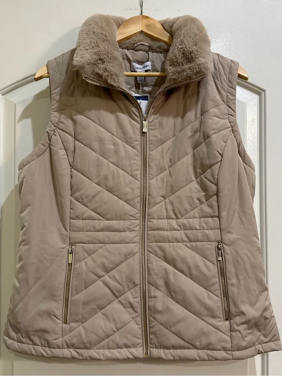 Calvin Klein Beige Quilted Vest with Faux-Fur Collar Size L NWT