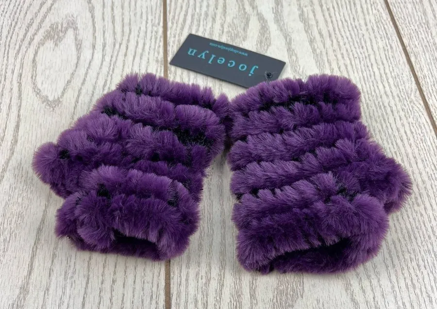 Jocelyn Women's Mandy Faux Fur Fingerless Knit Mittens OS Plum Purple $55